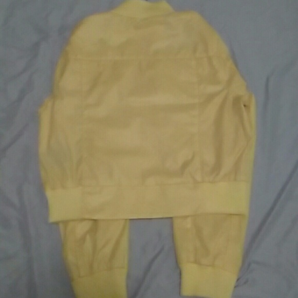 jacket - Picture 3 of 3